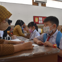 Imunisasi Campak Rubella SD METTA MAITREYA